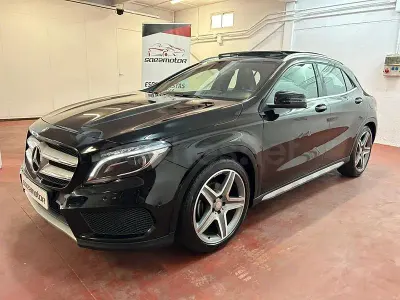 Usado Mercedes GLA200 AMG line 136 CV (100 kW) 2015 Negro SUV