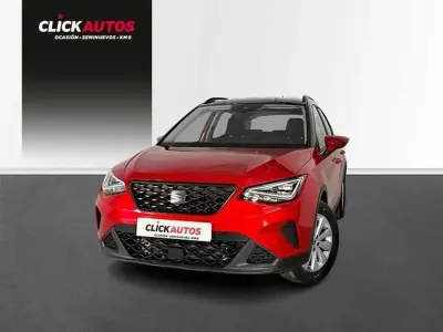 Usado Seat Arona Style 111 CV (81 kW) 2022 Rojo SUV