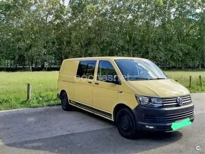 Usado VW California Beach 150 CV (110 kW) 2017 Amarillo Van