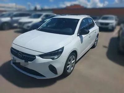 Usado Opel Corsa Elegance 101 CV (74 kW) 2022 Blanco Utilitario