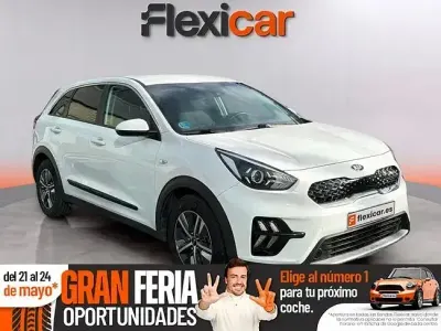 Usado Kia Niro 141 CV (103 kW) 2021 Blanco SUV