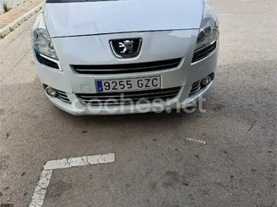 Usado Peugeot 5008 110 HP (80 kW) 2010 Branco Monovolume