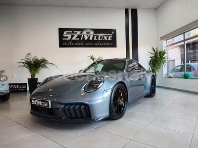 Gris / plata Nuevo 2025 Porsche 911 Carrera 4 GTS Coupe | 270.000 €