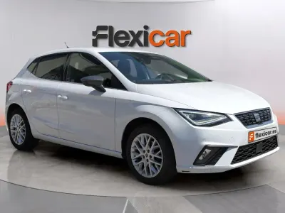 Usado Seat Ibiza 115 CV (84 kW) 2024 Blanco Utilitario