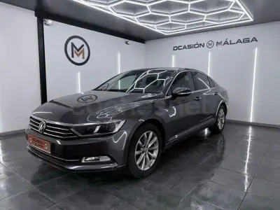 Usado VW Passat Advance 120 CV (88 kW) 2015 Gris / plata Berlina
