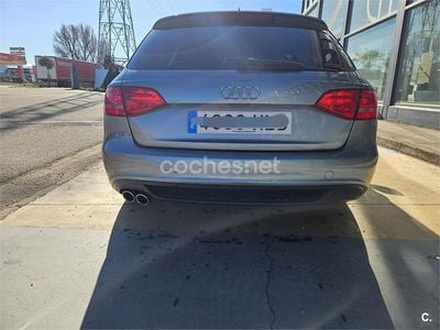 Usado Audi A4 170 CV (125 kW) 2008 Gris / plata Familiar