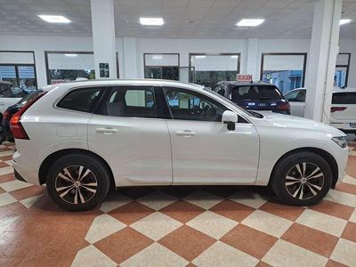 Blanco Usado 2021 Volvo XC60 Momentum SUV | 28.300 € (Super precio)
