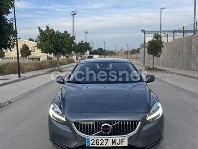 Gris / plata Usado 2016 Volvo V40 Inscription Familiar | 16.990 € (Precio justo)