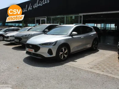 Usado Ford Focus Active 125 CV (91 kW) 2024 Gris Utilitario