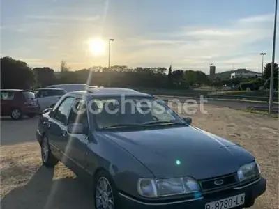 Usado Ford Sierra Ghia 123 CV (90 kW) 1990 Gris / plata Berlina