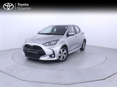 Usado Toyota Yaris Hybrid Active 116 CV (85 kW) 2025 Gris Utilitario