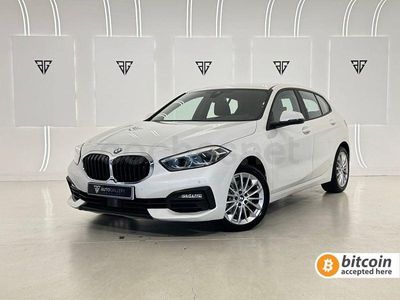 Usado BMW 118 Comfort Edition 150 CV (110 kW) 2021 Blanco Utilitario