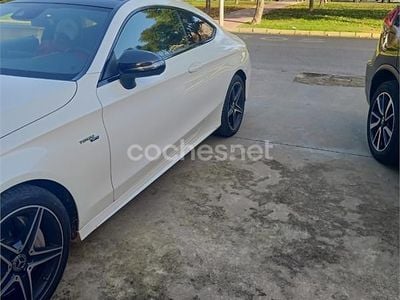 Usado Mercedes C250 AMG line 211 CV (155 kW) 2017 Blanco Familiar
