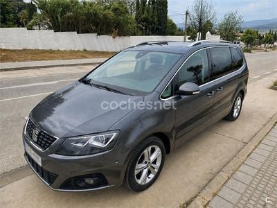 Usado Seat Alhambra XCELLENCE 150 CV (110 kW) 2019 Gris / plata Monovolumen