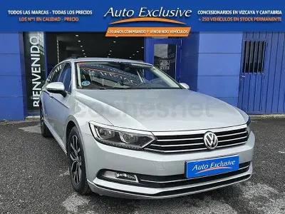 Usado VW Passat Sportline 150 CV (110 kW) 2015 Gris / plata Familiar