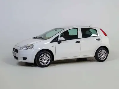 Usado Fiat Grande Punto Dynamic 75 CV (55 kW) 2009 Blanco Utilitario