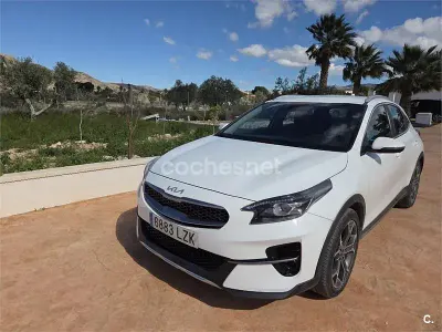 Usado Kia XCeed 120 CV (88 kW) 2022 Blanco SUV