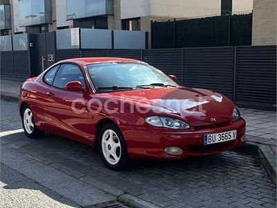 Usado Hyundai Coupé 114 CV (83 kW) 1997 Rojo Coupe