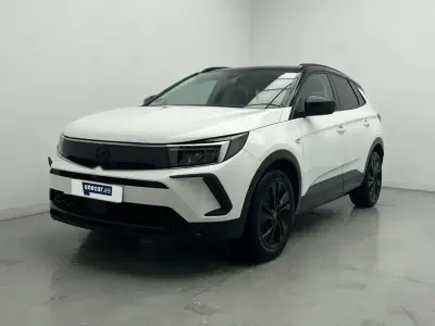 Usado Opel Grandland X GS Line 224 HP (164 kW) 2022 Branco SUV