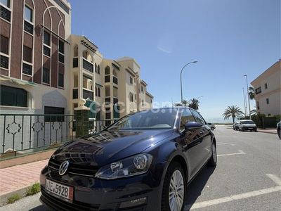 Usado VW Golf VII Edition 105 CV (77 kW) 2014 Azul Berlina