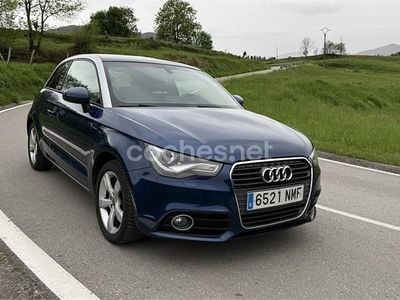 Usado Audi A1 Ambition 122 CV (89 kW) 2011 Azul Utilitario