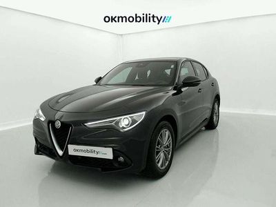 Usado Alfa Romeo Stelvio Super 160 CV (117 kW) 2022 Negro SUV