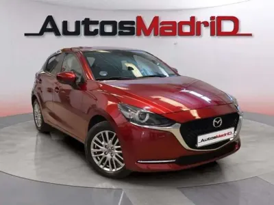 Usado Mazda 2 90 CV (66 kW) 2022 Rojo Berlina