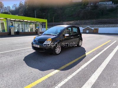Usado Renault Modus Privilege 80 CV (58 kW) 2005 Negro Monovolumen
