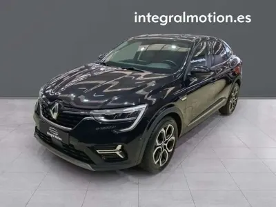 Usado Renault Arkana Techno 140 CV (102 kW) 2022 Negro SUV