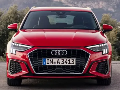 Usado Audi A3 Sportback S-Line 116 CV (85 kW) 2022 Gris Utilitario