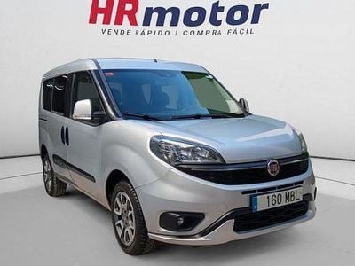 Usado Fiat Doblò Trekking 120 CV (88 kW) 2022 Monovolumen