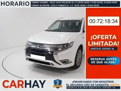 Usado Mitsubishi Outlander P-HEV 224 CV (164 kW) 2021 Blanco SUV
