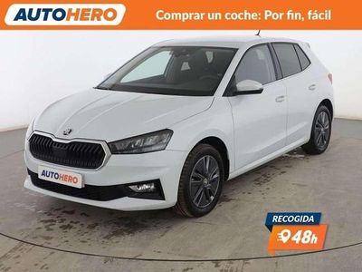 Blanco Usado 2024 Skoda Fabia Selection Utilitario | 15.999 € (Precio justo)