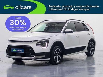 Käytetty Kia Niro 105 HP (77 kW) 2022 Valkoinen Katumaasturi