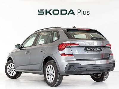 Usado Skoda Kamiq Essence 95 CV (69 kW) 2024 Gris SUV