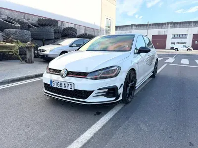 Usado VW Golf VII GTI 290 CV (213 kW) 2019 Blanco Berlina