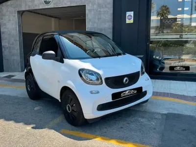 Usado Smart ForTwo Coupé 71 CV (52 kW) 2017 Blanco Coupe