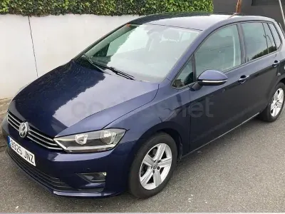 Usado VW Golf Sportsvan Advance 110 CV (80 kW) 2016 Azul Monovolumen