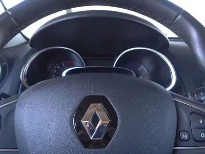 Usado Renault Clio IV LIMITED 90 CV (66 kW) 2019 Blanco Berlina