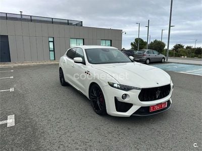 Blanco Usado 2021 Maserati Levante SUV | 75.000 € (Precio justo)