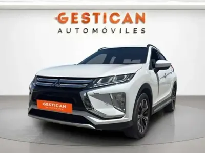 Usado Mitsubishi Eclipse Cross Motion 163 CV (119 kW) 2021 Blanco SUV