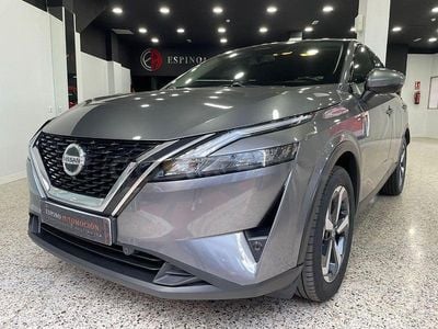Usado Nissan Qashqai N-Connecta 158 CV (116 kW) 2022 Gris / plata SUV