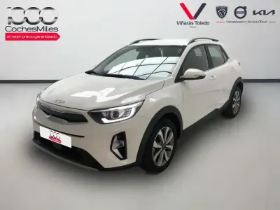 Usado Kia Stonic 100 CV (73 kW) 2025 Otro SUV
