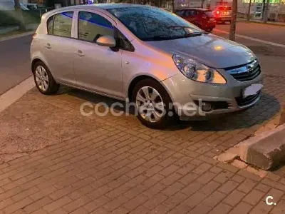 Usado Opel Corsa Enjoy 80 CV (58 kW) 2008 Gris / plata Utilitario