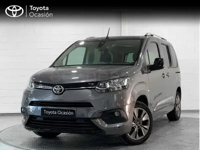 Usado Toyota Proace Verso Advance 131 CV (96 kW) 2022 Gris / plata Familiar