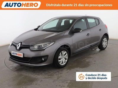 Usado Renault Mégane Life 115 CV (84 kW) 2014 Gris / plata Berlina