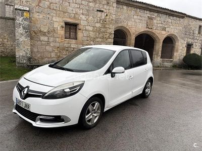 Blanco Usado 2015 Renault Scénic III LIMITED Monovolumen | 5850 € (Buen precio)