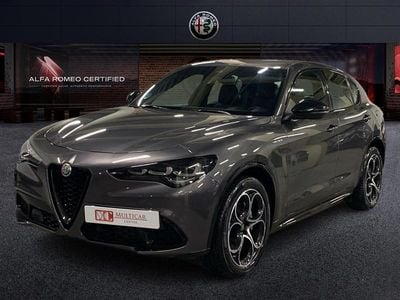 Usado Alfa Romeo Stelvio Veloce 210 CV (154 kW) 2023 Gris / plata SUV