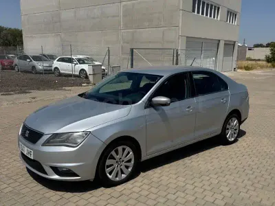 Usado Seat Toledo Style 115 CV (84 kW) 2015 Gris / plata Utilitario