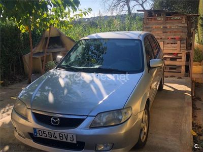 Usado Mazda 323 Comfort 100 CV (73 kW) 2002 Gris / plata Berlina